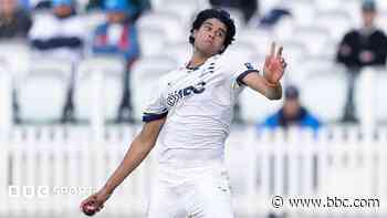 Kent and Middlesex set for final day showdown