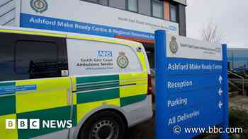 Ambulance trust chiefs take on charity bike ride