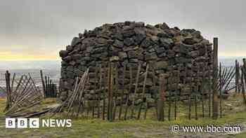 'Two Lads' stone monuments on moors to be rebuilt