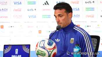 Argentina's Scaloni: Water breaks fragment game