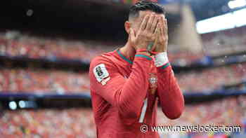 Cristiano Ronaldo krijgt bijval in chaotische week: ’Iedereen weet hoe goed hij met kritiek kan omgaan’