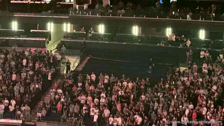 Man Falls to His Death from Upper Level at Madison Square Garden During Goose Concert