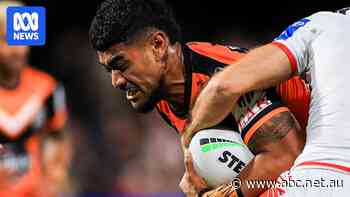 Knight facing judiciary over homophobic slur, Mitchell limps at training