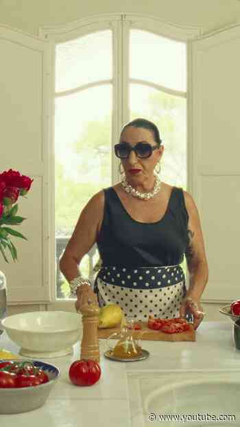 What does ‘slow summer’ mean? Spanish artist Rossy de Palma explains it beautifully ☀️