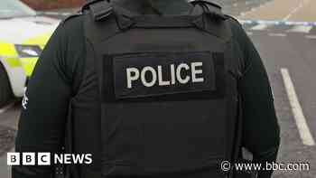Man charged after attempt to stab police officer