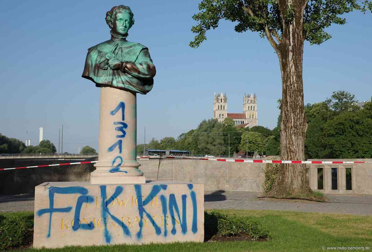 Unbekannte beschmieren «Kini»-Denkmal