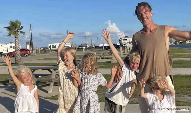 “Dall’aldilà continui a essere un genitore perfetto. Sei una meraviglia”: James Van Der Beek ricordato nel primo giorno del papà postumo dalla moglie Kimberly
