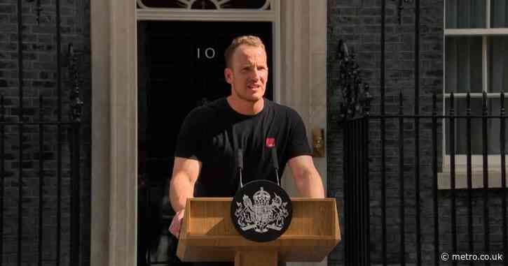 ‘Hot Podium Guy’ is back at Downing Street as Keir Starmer announces resignation