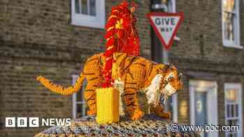 Yarn bomber winds up wool after five years
