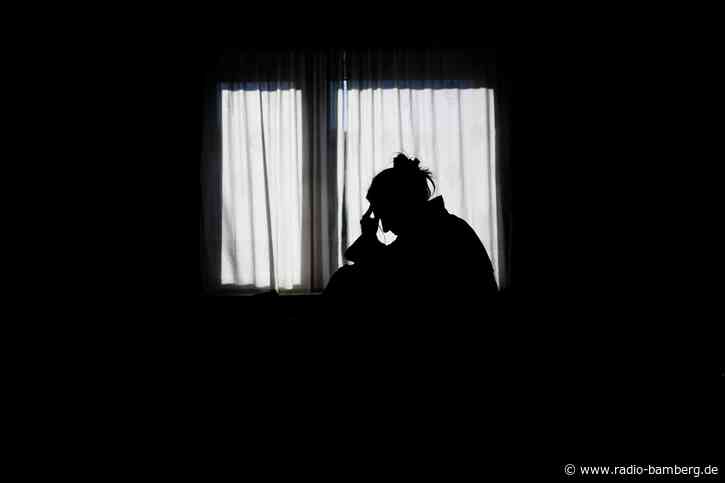 Studie: Einsamkeit unter jungen Erwachsenen bleibt hoch