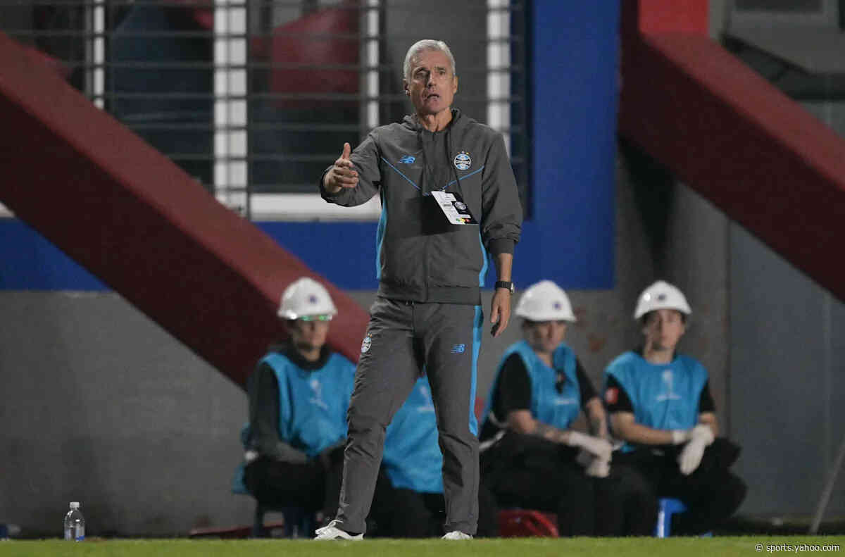 Grêmio return to training with a reduced squad