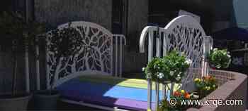 Albuquerque business creates rainbow bridge to remember pets