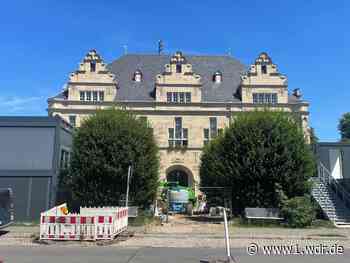 Rathaus Düsseldorf-Benrath öffnet nach Sanierung