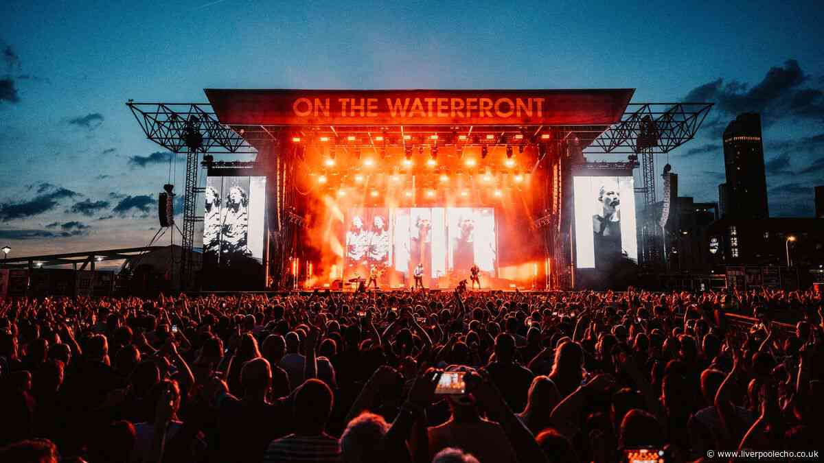 Snow Patrol bring midsummer magic to Liverpool's waterfront