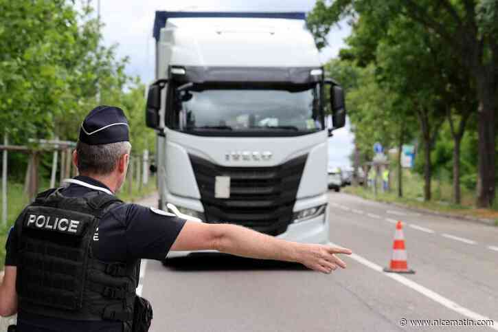 Piégé par son GPS, un poids lourd reste coincé sur un pont : son propriétaire juge les devis pour l’enlever trop chers et laisse la route bloquée
