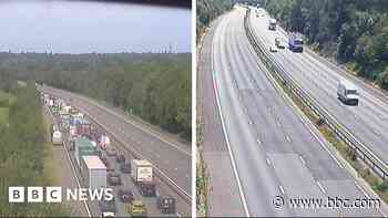 Arrest after woman dies in multi-car crash on M40