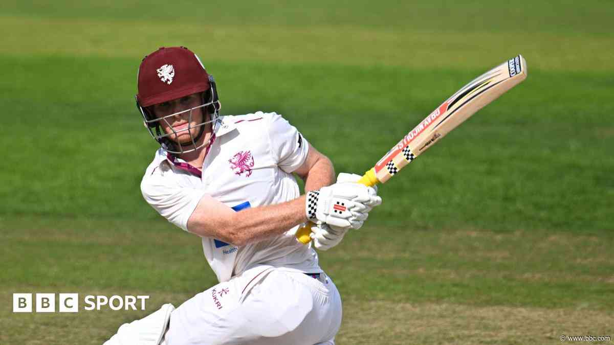 Rew century leads Somerset fightback as Bears toil