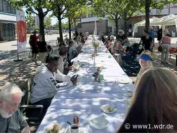 Kaffeetafel in Köln-Chorweiler gegen Einsamkeit