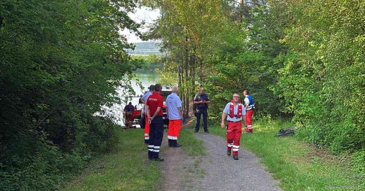 Kreis Coburg: : 24-Jähriger ertrinkt trotz Badeverbot in der Tongrube