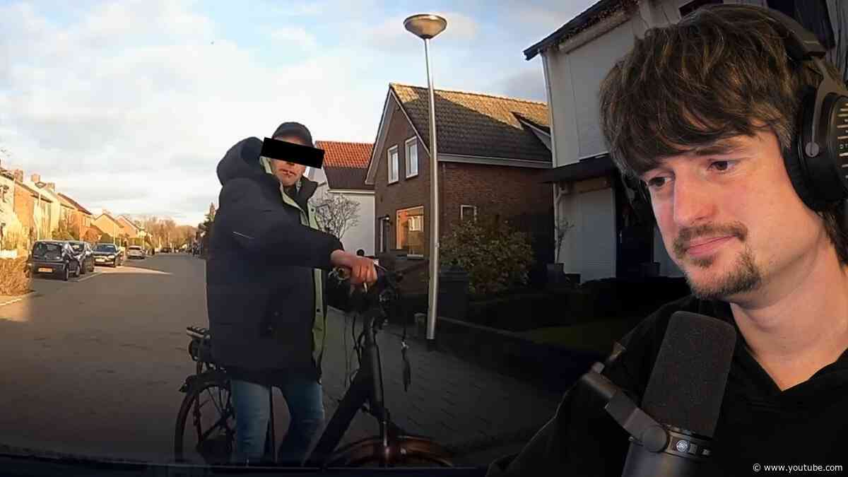 Tokkie op fiets geeft een grote muil