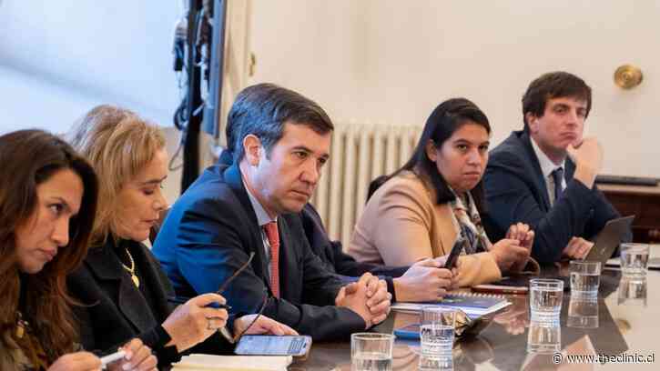 Máxima tensión en la derecha: diferencias por AC contra Grau elevan reclamo de Chile Vamos mientras republicanos ponen en duda futuras alianzas electorales