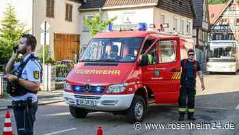 Horror-Szenario an A8 möglich: Gefahrgut-Lkw droht zu explodieren – Ortschaft evakuiert