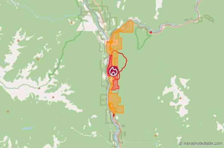 1 structure confirmed lost in Lytton wildfire, evacuation orders, alerts remain in place