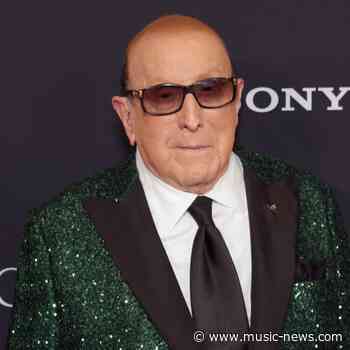 Legendary music producer Clive Davis dies