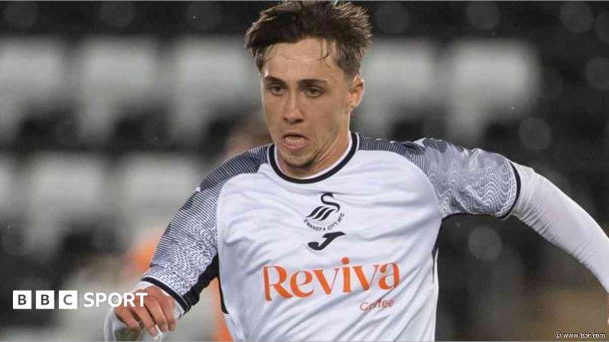 Torquay United sign Welsh full-back Jenkins