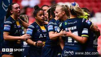 Leeds beat St Helens to go up to second