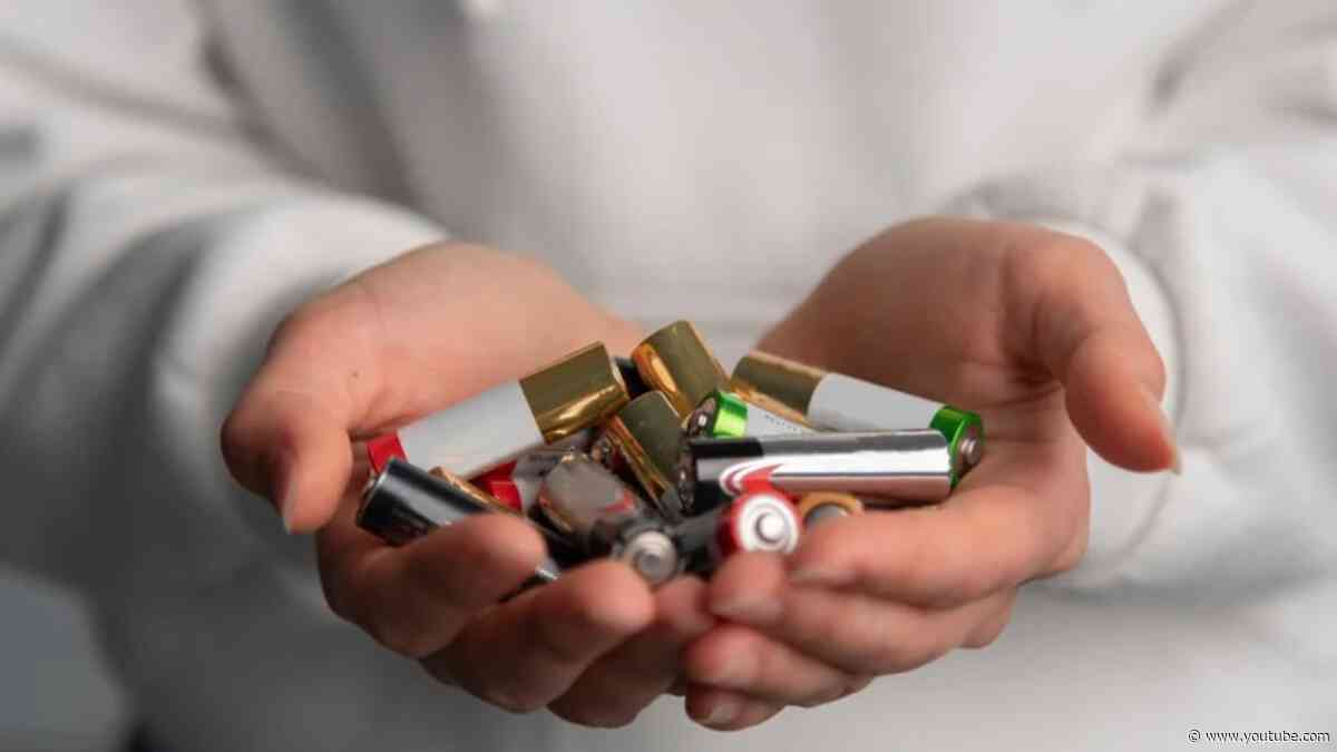 3 Things You Should Never Keep In Your Car's Glove Compartment