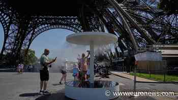 Canal Saint-Martin becomes cooling spot as heatwave grips Paris