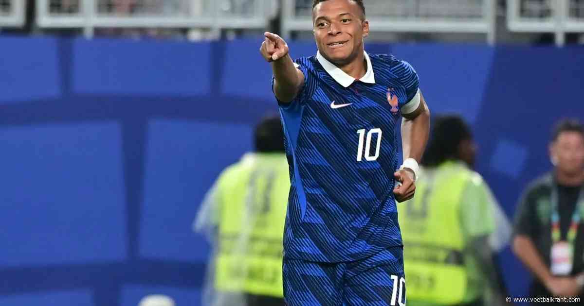 Frankrijk plaatst zich voor volgende ronde na stormpauze en show van Mbappé