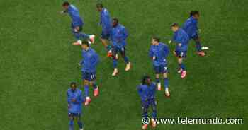 ‘Les Bleus’ vuelven a hacer calentamiento tras suspensión del partido