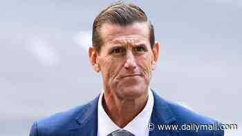 Ben Roberts-Smith withdraws from Australian War Memorial opening where he was due to rub shoulders with Pauline Hanson and Anthony Albanese