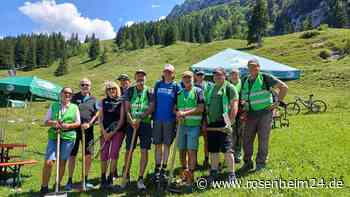 Fit für die Saison: Ehrenamtliche machen Wanderwege an der Kampenwand sicher