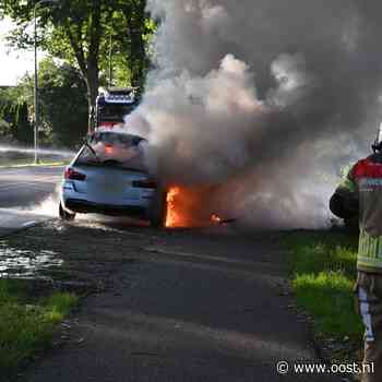 112 Nieuws: Auto tijdens rit in brand | Drekeling gered uit IJssel bij Deventer
