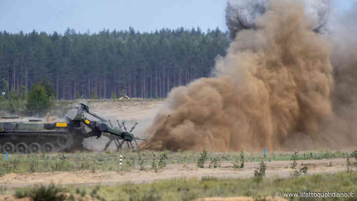 Lituania, la Nato si esercita al confine bielorusso: la Germania schiera 2.300 soldati. E punta a raddoppiarli