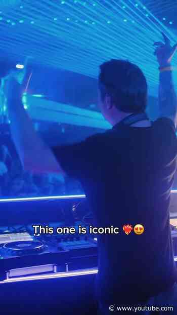 WHO DOESN'T KNOW THIS TRACK 😍