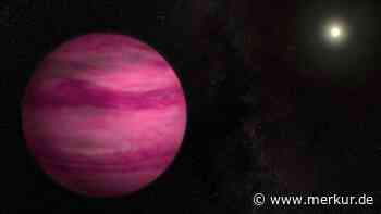 Über dem Rosa Planeten hängen plötzlich Wolken aus Salz