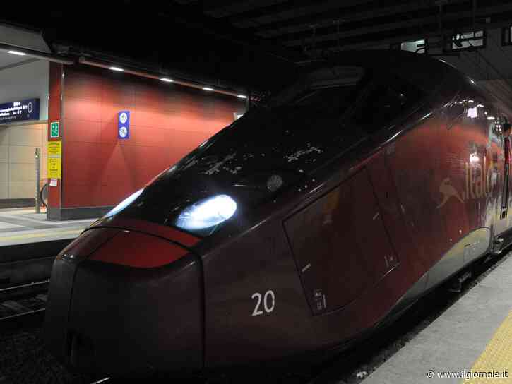 Treno Italo bloccato per ore in galleria. A bordo anche Sigfrido Ranucci: "Viaggio incubo al caldo e senza assistenza"