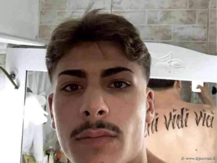 Napoli, 21enne incensurato ucciso sotto casa mentre stava andando al lavoro