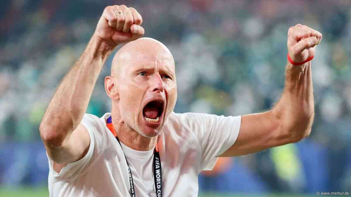 „Wo rennt der hin?“: Ex-FC-Trainer sprintet nach WM-Spiel direkt auf die Tribüne