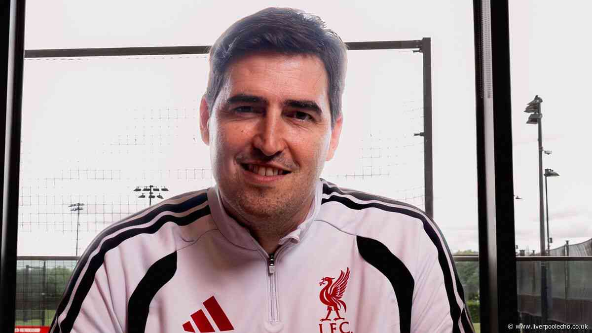Andoni Iraola sent Liverpool transfer warning as Bournemouth links continue