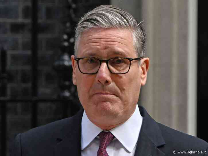 Starmer si arrende tra le lacrime. Ultimo flop che azzoppa il Labour