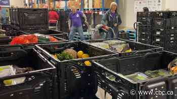 Food banks bracing for influx of need as school nutrition programs 'disappear' for the summer