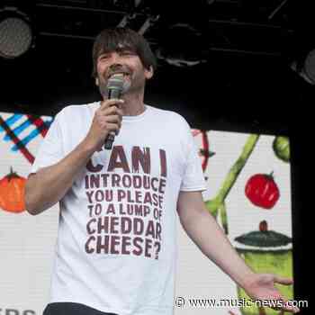 Alex James says Blur won't reunite until Oasis are done