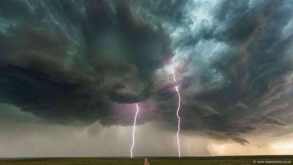 Why we get intense thunderstorms after hot weather