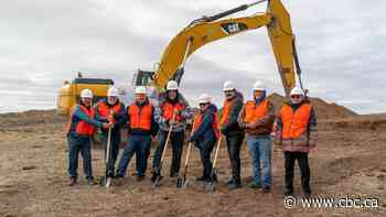 Construction begins on wind turbine in Quaqtaq, Nunavik – the start of its clean energy transition