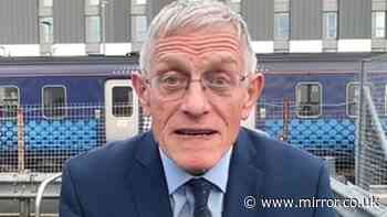 Simon Caulder travel alert as train passengers told to make a swap urgently